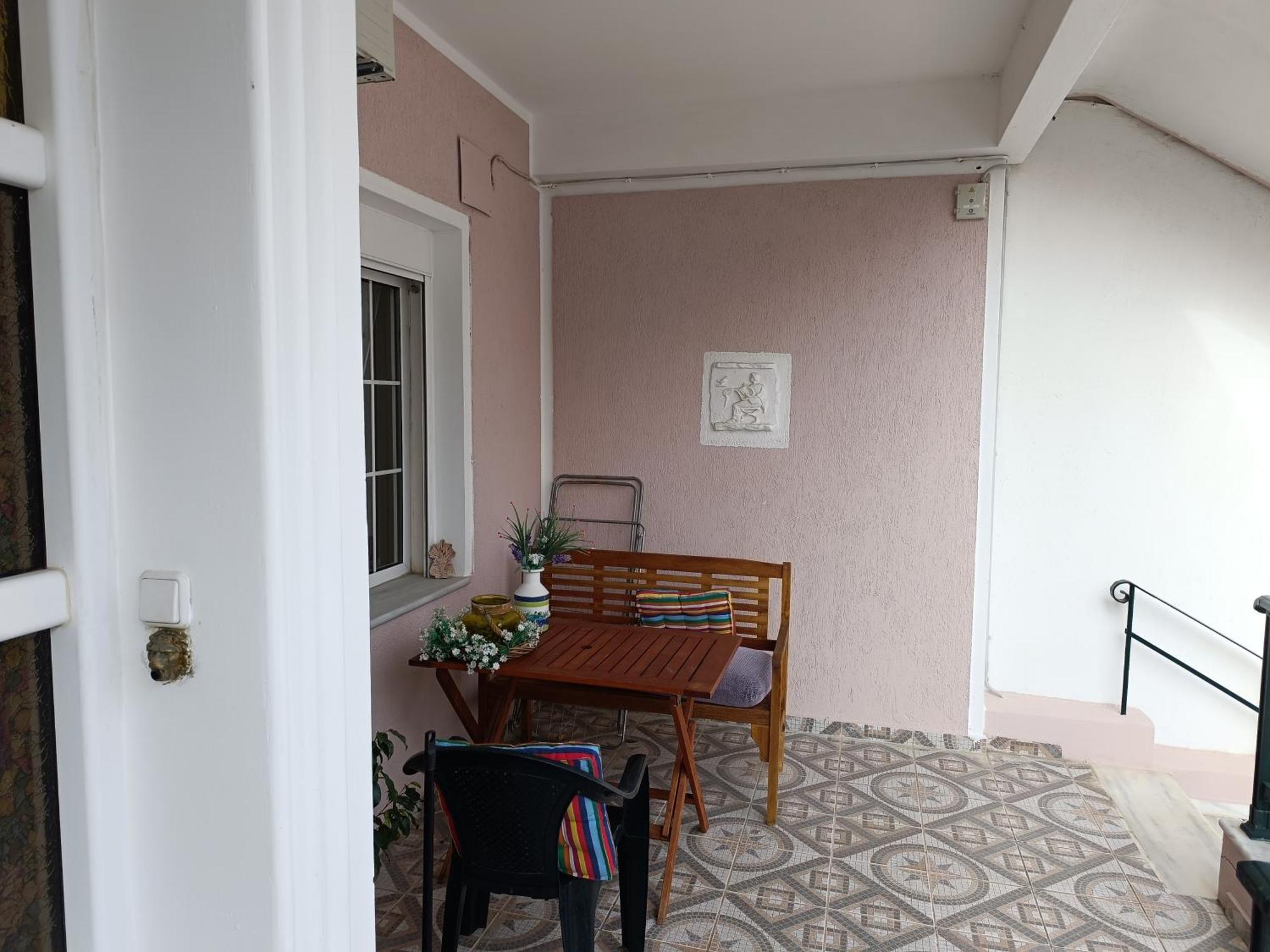 Spacious Apartment Corinth Exteriör bild