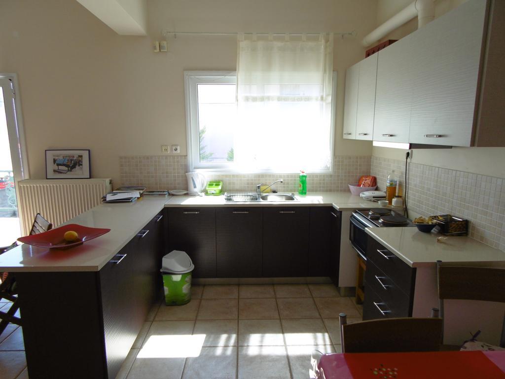 Spacious Apartment Corinth Exteriör bild